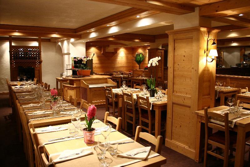 Les Flocons Hotel Courchevel